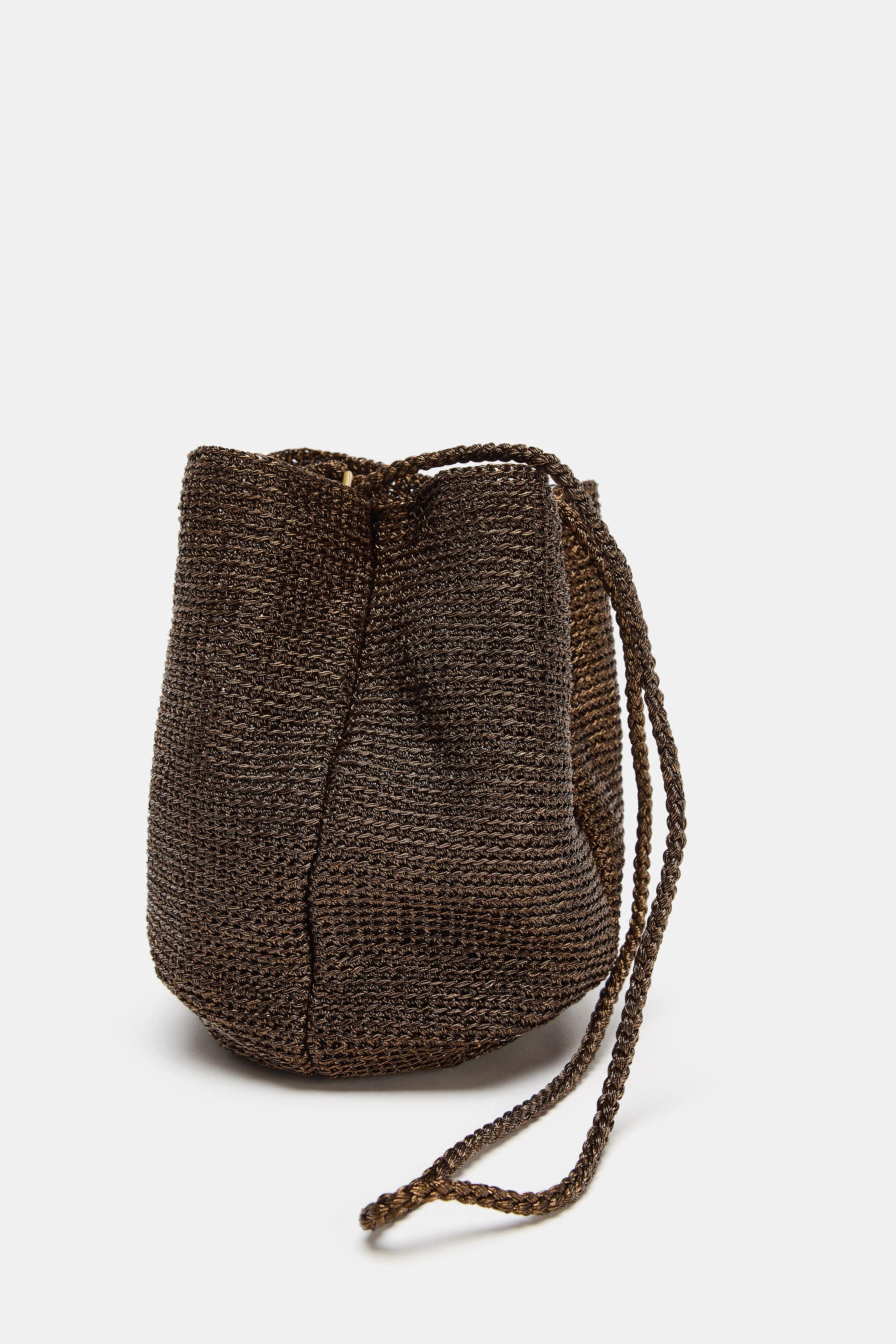 METALLIC WOVEN HANDBAG